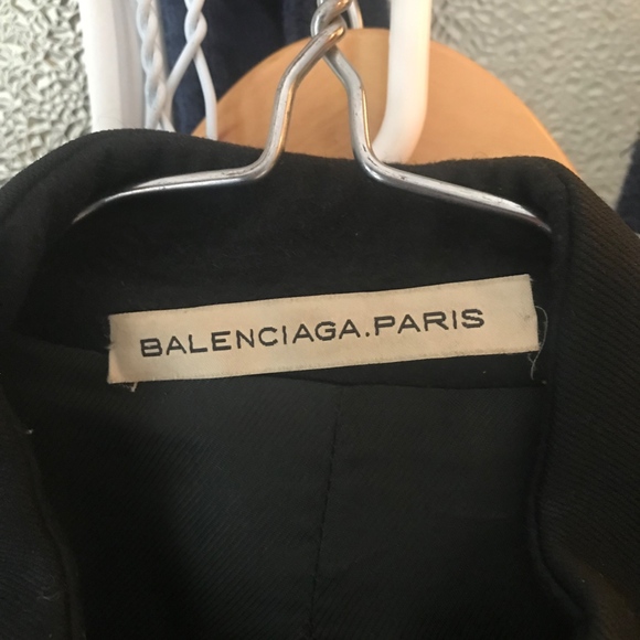 Gorgeous Black Balenciaga Coat - Picture 3 of 3